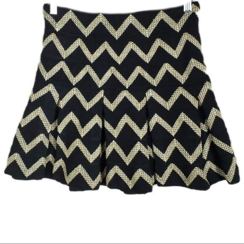 PETIT GATEAU pleated A-line high waisted  Zig Zag Pattern skirt Size Medium